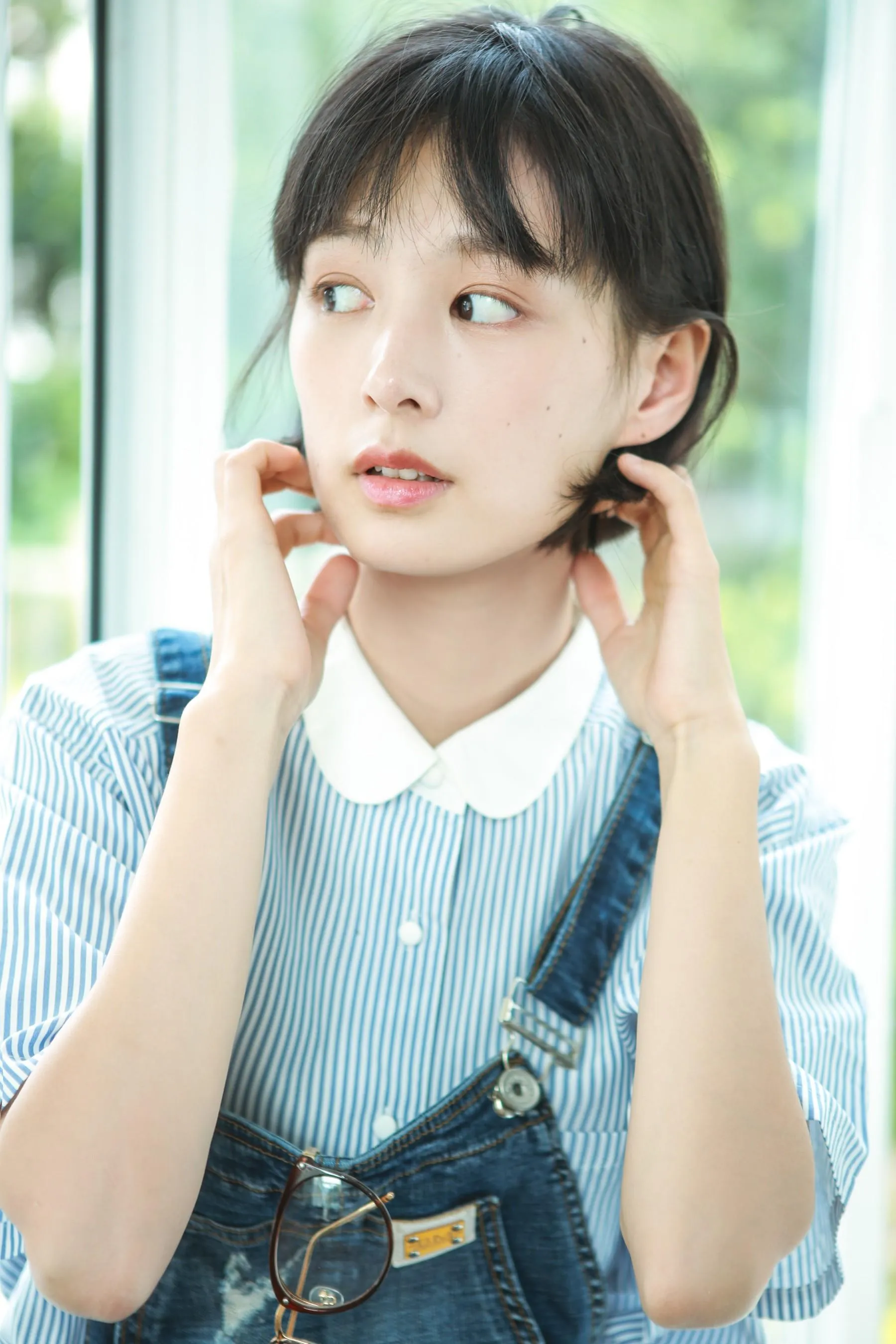 [艺图语] 2022.06.02 去拥抱一夏天的风 万粘青 [30P]插图2